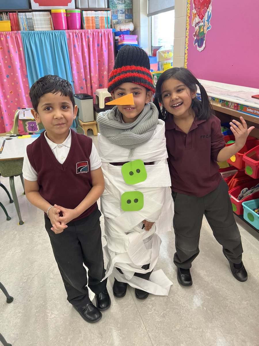 kinderduo's tweet photo. Fun Friday!! #SnowMuchFun #Kindergarten @ffca_nee @ffcaedu @karengies57 #WBT #brainycreativity https://t.co/KimwpQXwFS