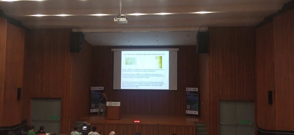 srijan_seal's tweet photo. After a series of interesting talks from diverse fields like host pathogen interactions, arthropod diversity, dog behaviour, drosophila nutrition.... Can't wait for day 3. #ISEB4 https://t.co/OIGAmFM6mA