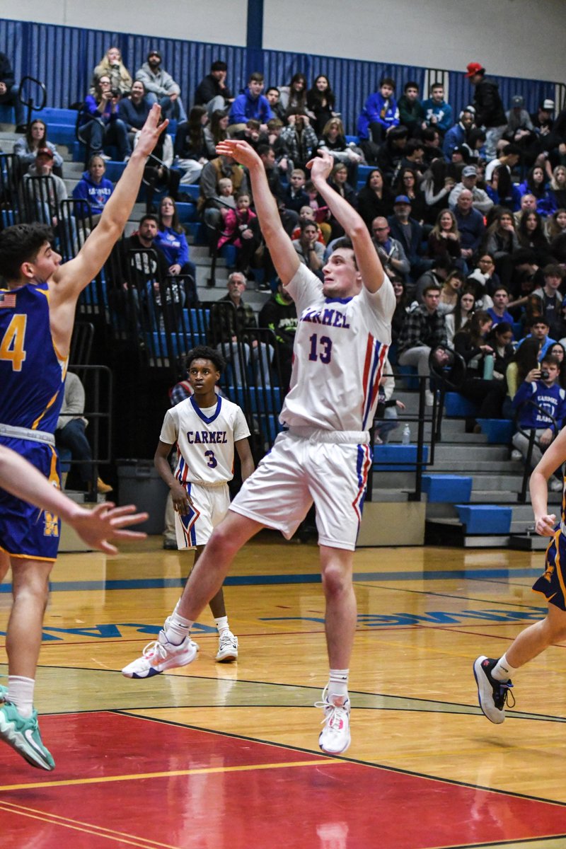Even though last night didn’t go our way it was great to celebrate our only senior Jake Storen and his family. A very special thank you to the members of our chorus Katie and Kyle Grgecic, Joey Bravo and our very own Nate Antoniuk and Joey Vickery for singing the National Anthem.