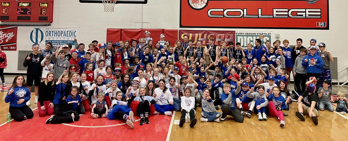 Great Season Boys! State Champs! 24-4! #jrhornetpride <a href="/mrfairbanksngs/">Chuck Fairbanks</a> <a href="/MrsCoachMoore/">Tierney Moore</a>