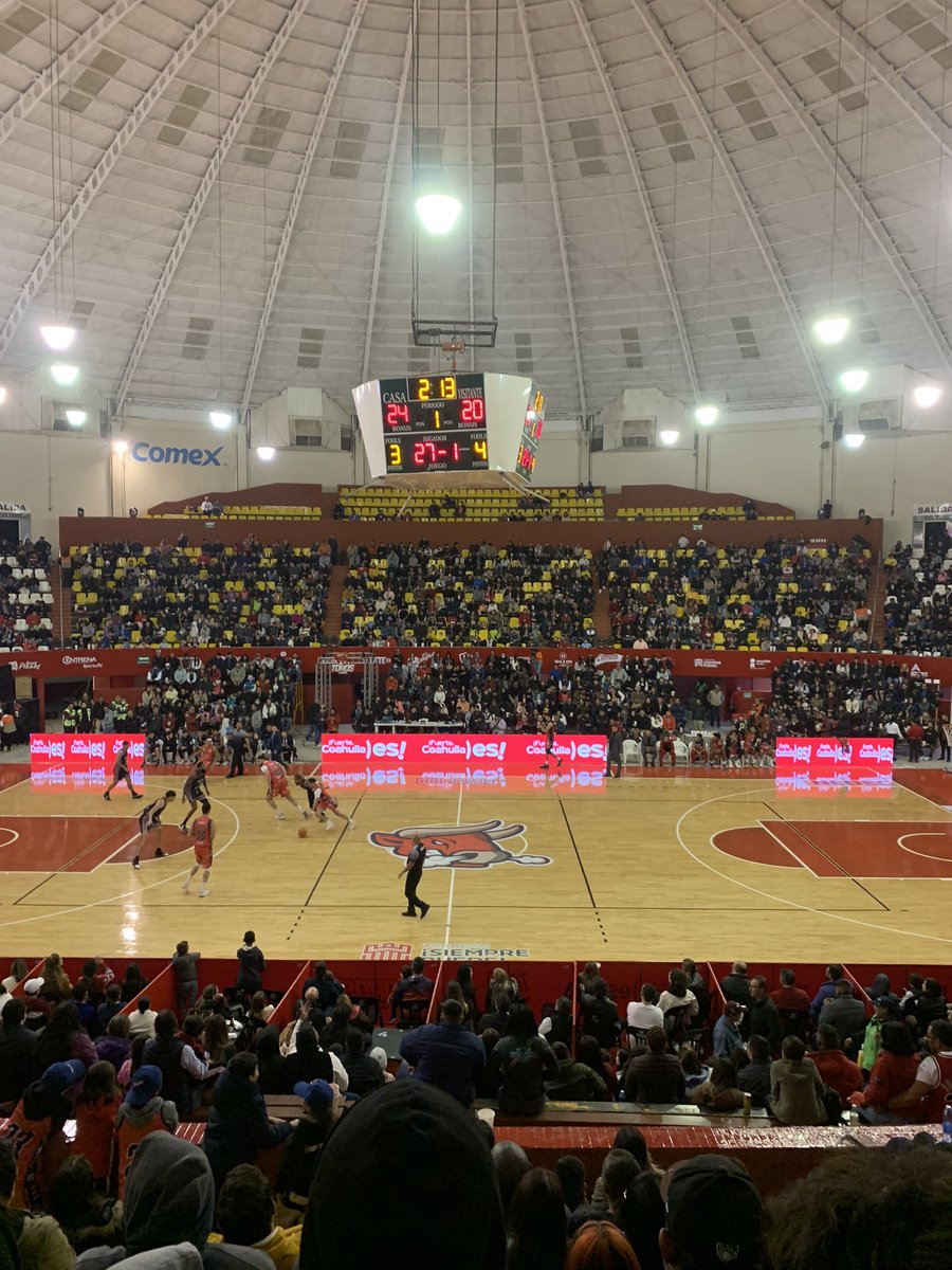 Nunca me había tocado ver el Auditorio Municipal con mucha gente. #ToroONada