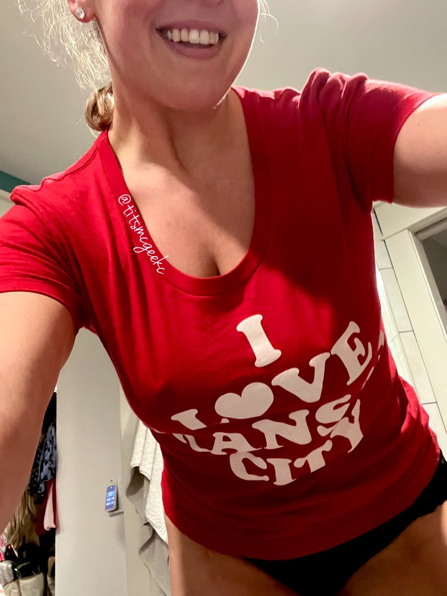 Tits Mcgee On Twitter Made It Through Redfriday Chiefskingdom 🙌🏼😁 Only Two More Sleeps Until