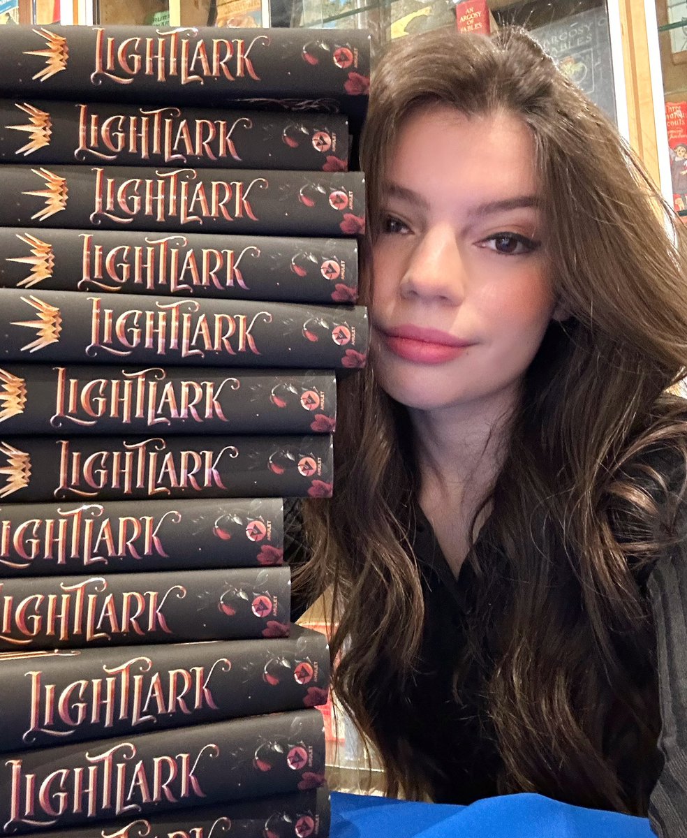 Lightlark has officially spent 6 straight MONTHS on the New York Times Best Sellers list. 24 straight weeks. I still can’t believe it. Thank you so much for your support, I am forever grateful.