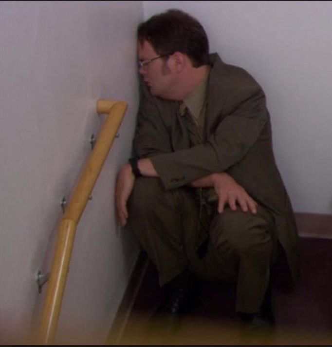 Yo feliz porque hay nuevo episodio de The Last Of Us / Yo después de verlo