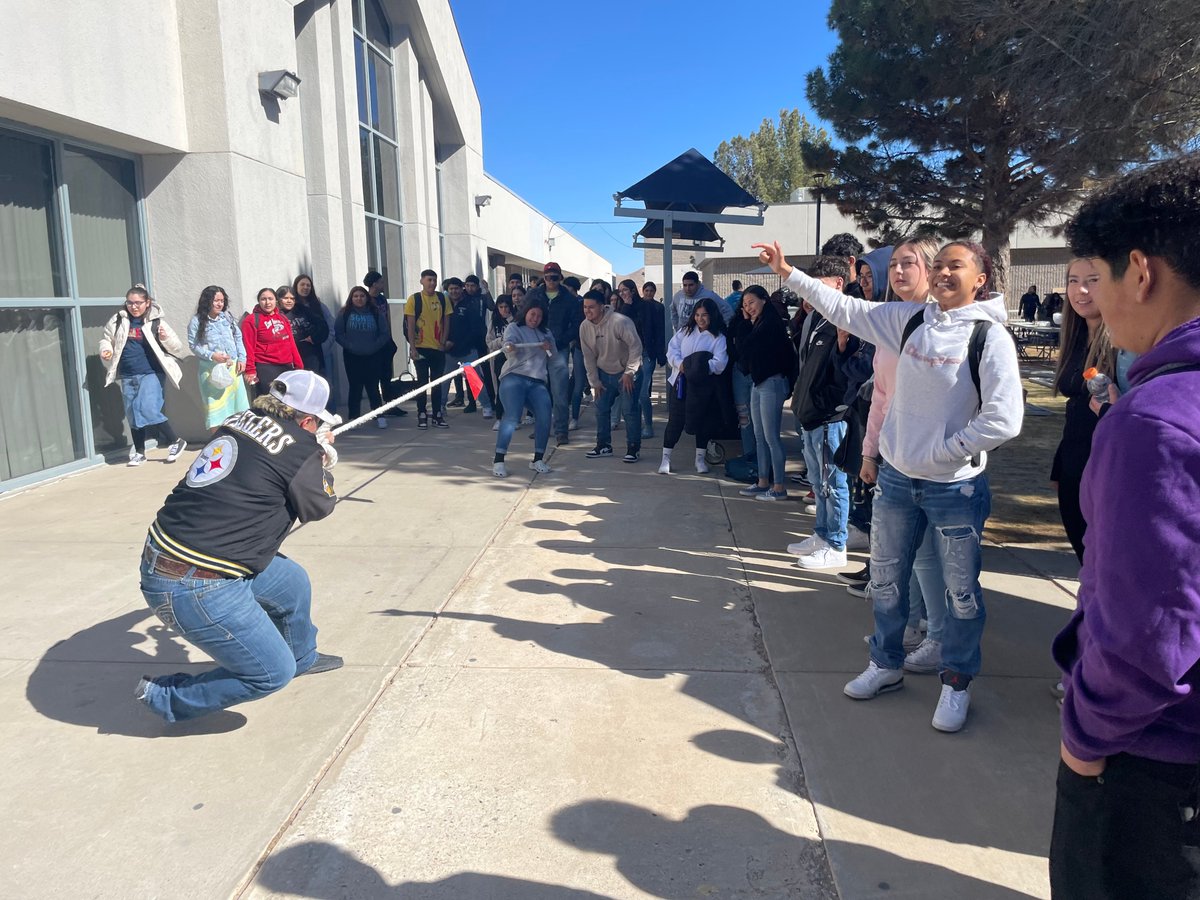 Friday SEL Activities with our students! Go Lobos! #LobosWillBeHeard #HeartFirstCISD #WeAreClintISD #CounselorStrong