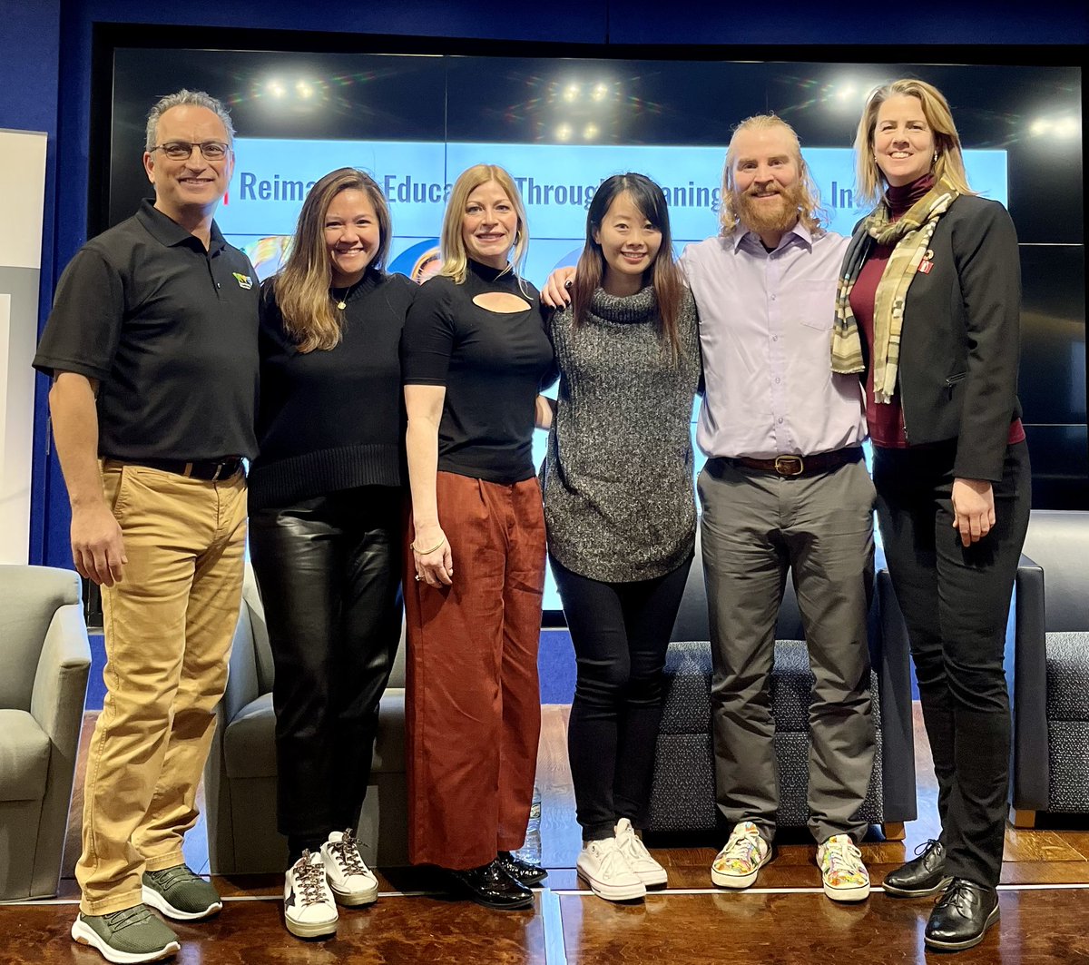 It was wonderful to be alongside some dedicated voices in #NYCSchoolsTech to discuss what an impactful and inclusive modern classroom could be!
Thanks @DianaGross for leading the panel.