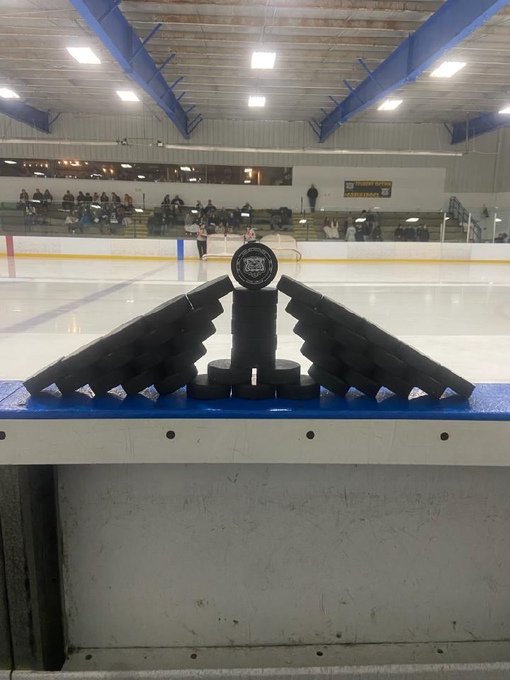 CHS_VHockey's tweet photo. Tonight's #shickstack. #letsgo #seewhatyougot #gobulldogs @ChelseaBulldogs @MadMagyar6 @SeanPBali https://t.co/A64J9CAW5M