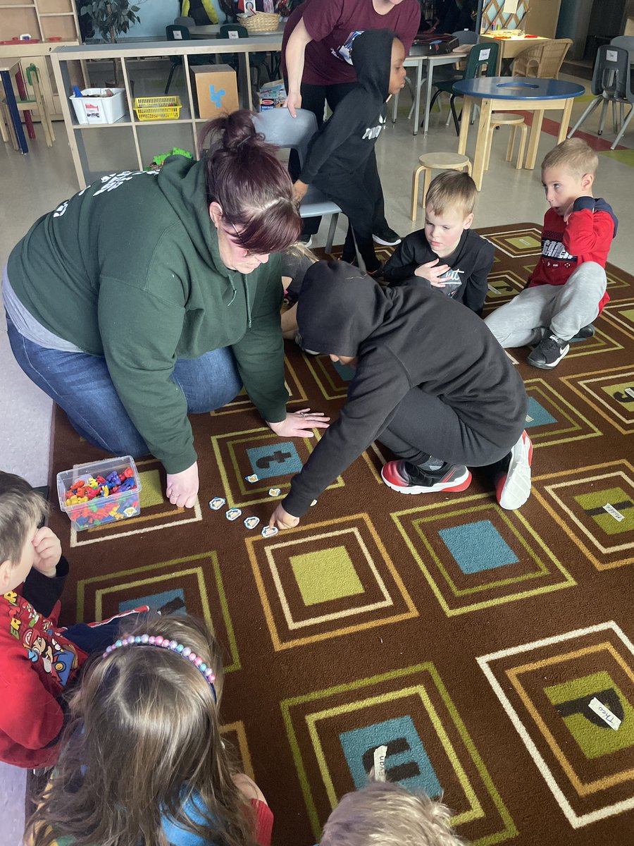 MrsBeg24's tweet photo. We love when @MrsTKroeger comes to visit our class. Today she taught the Otters that there are many ways to compose 10. We even got to use some of our favourite things… Pokémon! @mrs_scottocsb @StPhilipOCSB #ocsbMath #ocsbKindergarten https://t.co/Ga6Mw4Ffpy