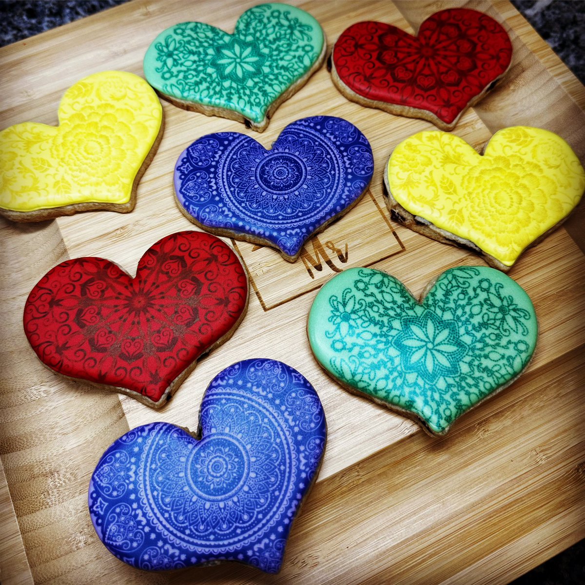 TheCookieSir's tweet photo. Cookies make my heart smile❤️
#thecookiesir #sugarcookies #customcookies #cookies #baking #cookiedecorating #cookier #cutoutcookies #cookieart #royalicingcookies #homebaker #cookieartist #menwhobake #michigancookier #michigancookies #valentinesday #valentinescookies #heartcookies https://t.co/ivMvErn9JR