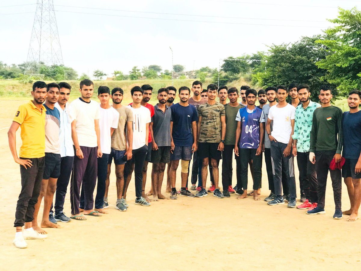 babulal_tanan's tweet photo. दिल्ली चलो 23 को सभी 
#JusticeForDefenceStudents 
#23_को_दिल्ली_चलो
@Ravindra_Fouji
@narendramodi
@Ramdevc47524131
ARMY EXAM
AIRFORCE JOINING 🥺⚖️ https://t.co/Y67gsyMlg9