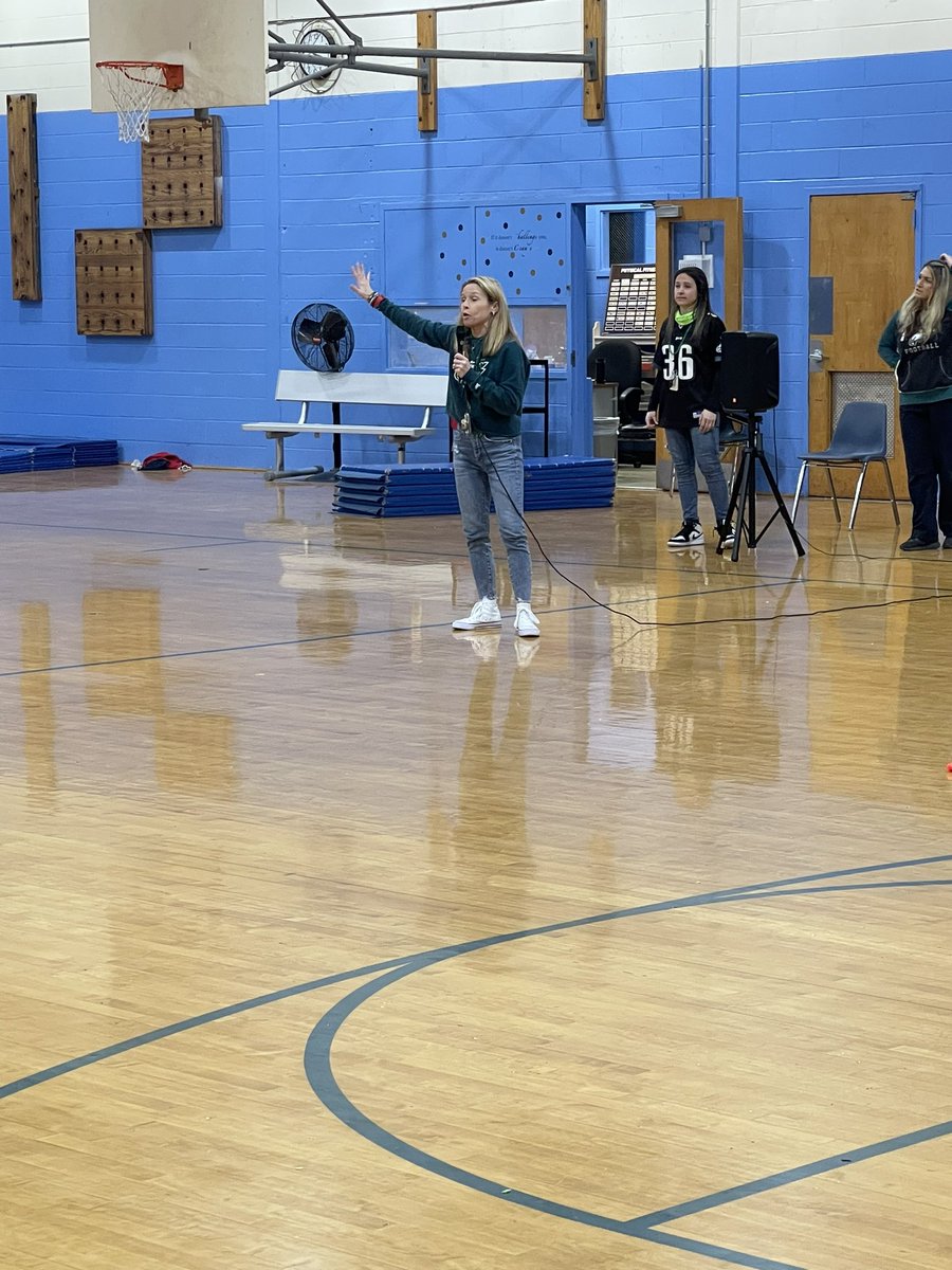 Mrs. Hennessy tweet media