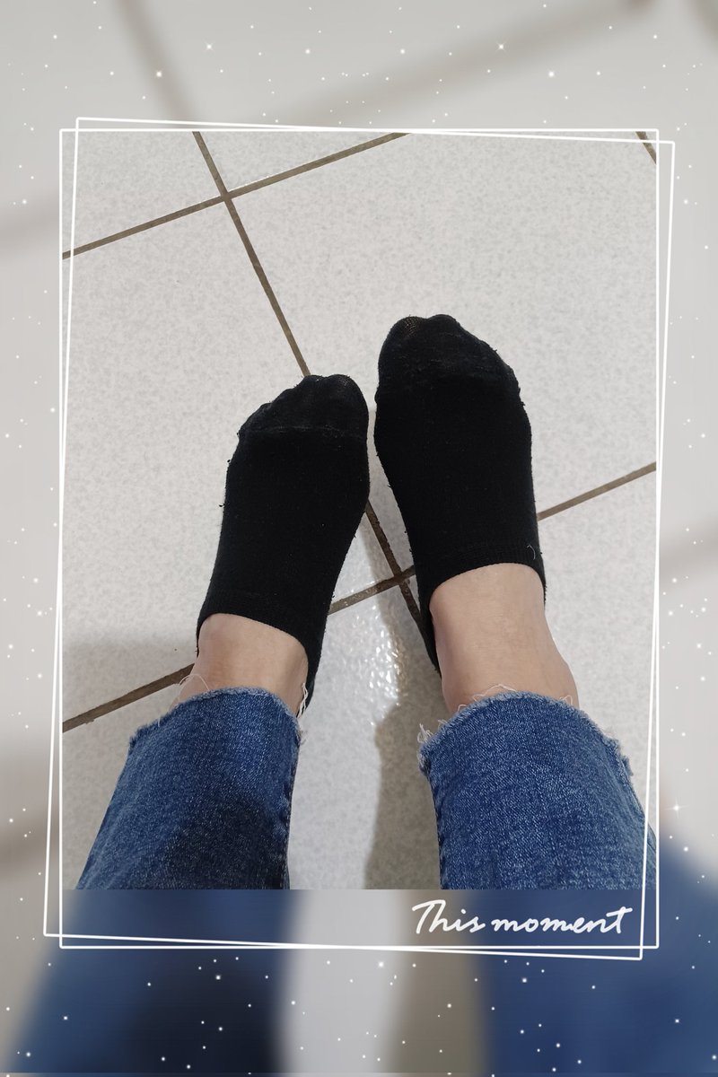 早安~今天穿船襪，喜歡的快來私訊喔🤭

#原味襪襪
#原味賣家
#客製原味
#足控 #襪控 #可私