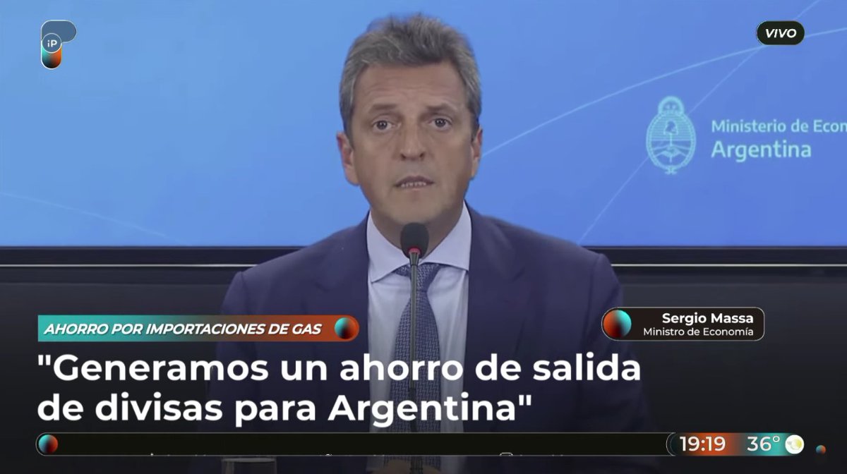 EGP_Lanus's tweet photo. La compra anticipada de GNL va a contribuir al fortalecimiento de la economía argentina. Con este anuncio del ministro  Sergio Massa se ahorrará más de USD 2.100 millones y a la vez fortalecerá a las reservas de nuestro país 
#CreoEnArgentina https://t.co/LWNW5YL1aA