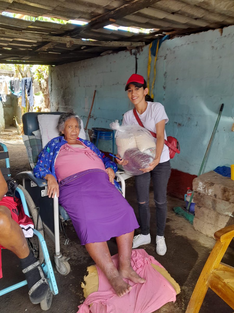la_moralimpia's tweet photo. Gobierno de #Nicaragua a través de la @prom_solidaria hizo entrega de Paquetes Alimenticios a familias del municipio de Tipitapa. #MásVictoriasPuebloPresidente @Hellen2HL @WinstonJJ7 @Negrita_Brooks https://t.co/Ha7iSRqUlN