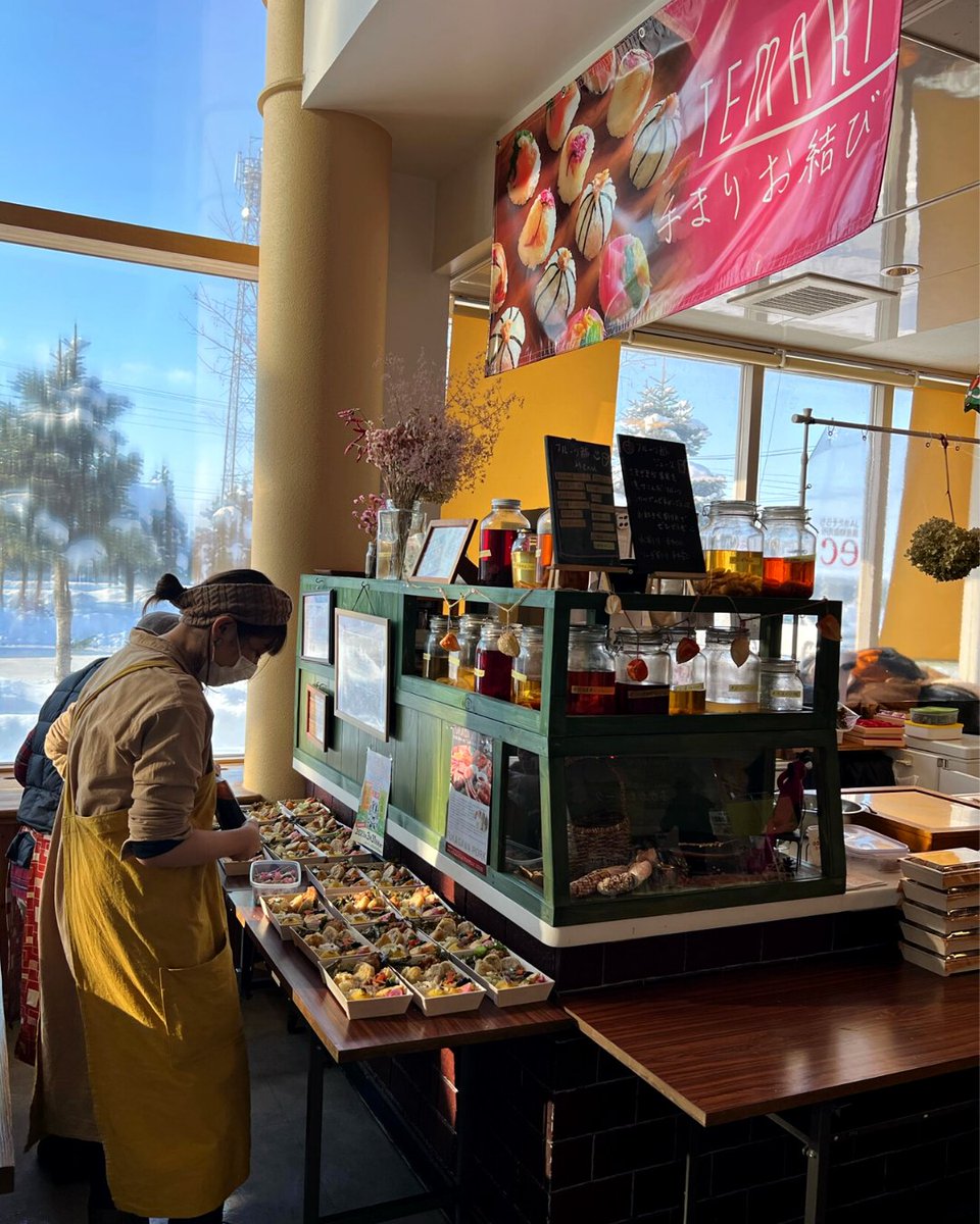 IOJjapantravel's tweet photo. Did you know that in Japan it is normal to prepare a 'bento', a take-away lunch placed inside special containers?
There really is something for everyone!
#japanesebento #foodinjapan #japan #insideoutjapan https://t.co/lpBglefhcN