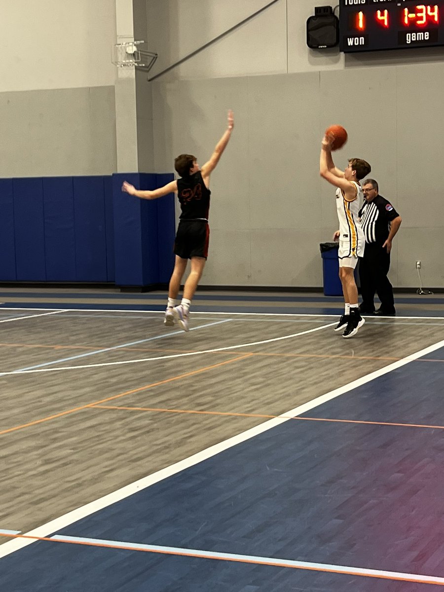 BEBarkho's tweet image. Fulton trailing, 19-47.  #FultonProud @FPSActivities @FHSHornets