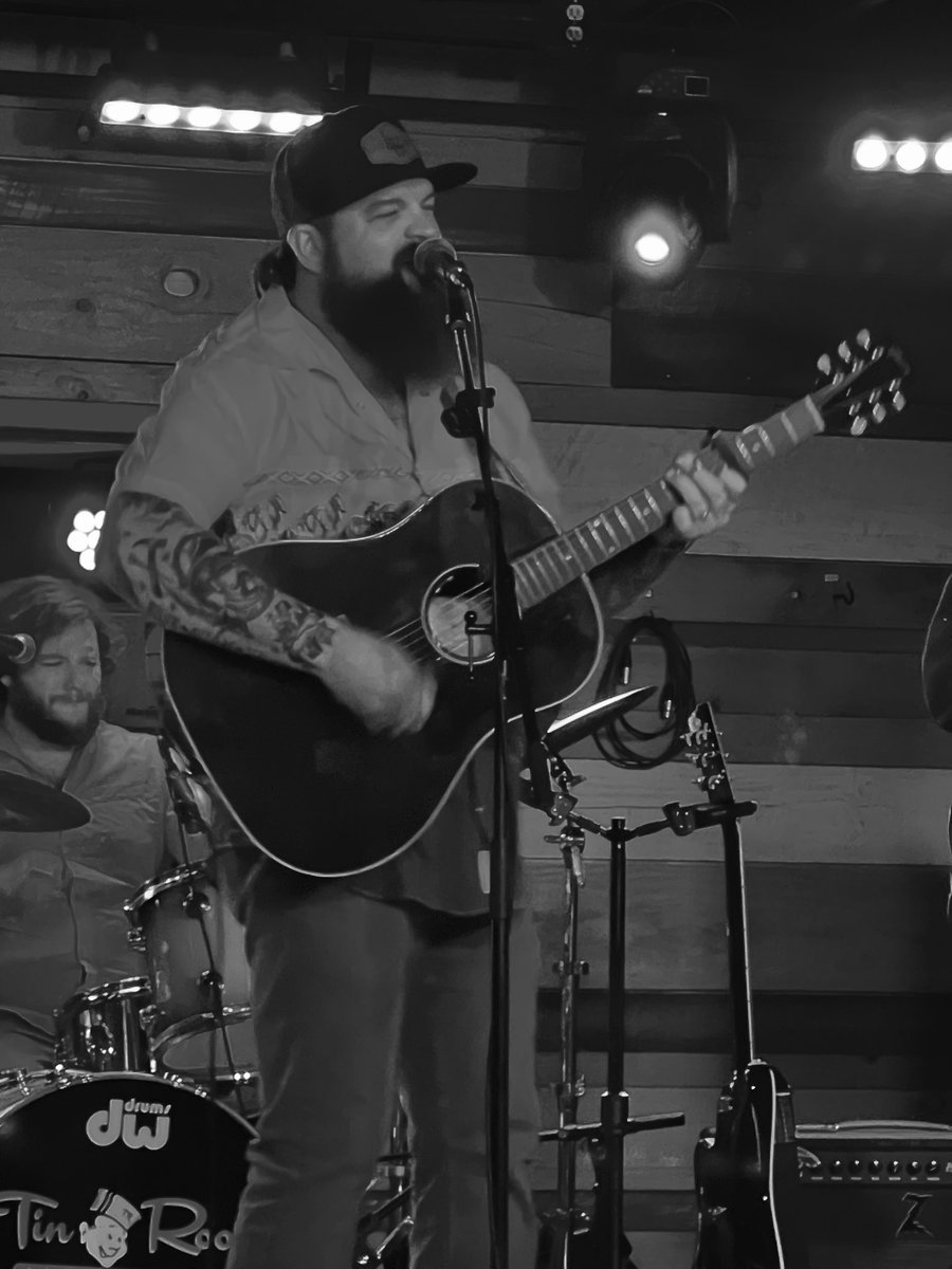 𝘿𝙤𝙣⚡𝙎𝙘𝙝𝙬𝙚𝙣𝙣𝙚𝙠𝙚𝙧 (@bigweatherabc11) on Twitter photo Checking out some <a href="/ErikHawksMusic/">Erik Hawks</a> live right now on my dinner break. Playing tonight at Tin Roof on Glenwood. He's pretty dang good... #JustSaying Checking out some <a href="/ErikHawksMusic/">Erik Hawks</a> live right now on my dinner break. Playing tonight at Tin Roof on Glenwood. He's pretty dang good... #JustSaying