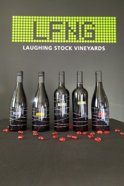 There are just a handful of reservations left for our Valentine's Tasting on Saturday, February 11th! 

From 10 am to 5 pm tomorrow we will be offering a special tasting featuring 5 LFNG favourites paired with a plum ganache bonbon from Maison Mulnati 🍷 campsite.bio/lfngwine