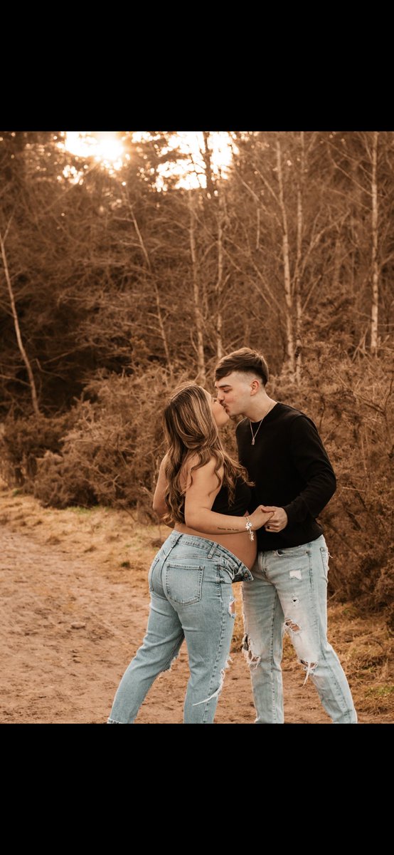 taylorrclark's tweet photo. Dear our little girl💗

We never knew we could fall so deeply in love with someone we have never met.

Love,
Mom &amp; Dad https://t.co/3BQQR1ajEu
