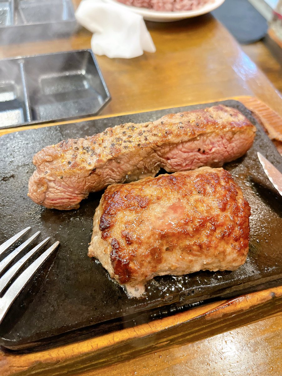 dr_maiko's tweet photo. みんなーーっ🙌🏼
やっぱりステーキ行くならこれチェックして🥹🥩👇
今月限定で¥5,000で¥6,000分の食事券GETできるキャンペーン🥩❤️‍🔥
¥1,000お得になる&amp;プレゼントも応募できるわけよ🙄✨
いつもより贅沢なコンボにしちゃったい🥩🌈🔥
オススメ情報でしたん🫢🥩
https://t.co/O29vyTNTYK

#ぐしけん https://t.co/7MftarpVgV