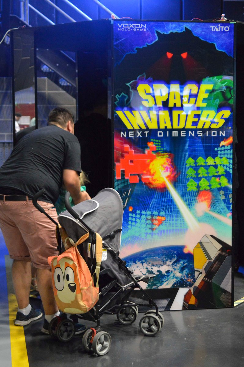 I loved playing Space Invaders Next Dimension from <a href="/voxonphotonics/">Voxon</a> Voxon Photonics voxon.co
