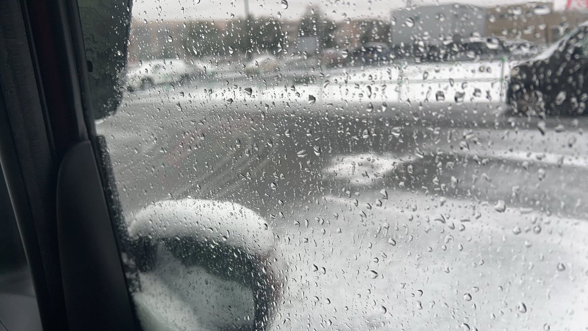 おはようございます😃
昨日は雪で寒かった☃️❄️

まだまだ寒いけれど体調は気をつけましょ⭐️

#猫好きさんと繫がりたい 
#猫の居る暮らし 
#猫がいる幸せ 
#猫がいる生活