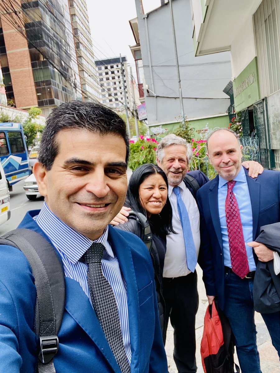 sdmontenegro's tweet photo. Visita de trabajo a #LaPaz #Bolivia representando a @integrandosalud en alianza con el #CIIPS y el @iecsarg . Inicio de un gran camino de colaboración💪. https://t.co/Fr798plSaT