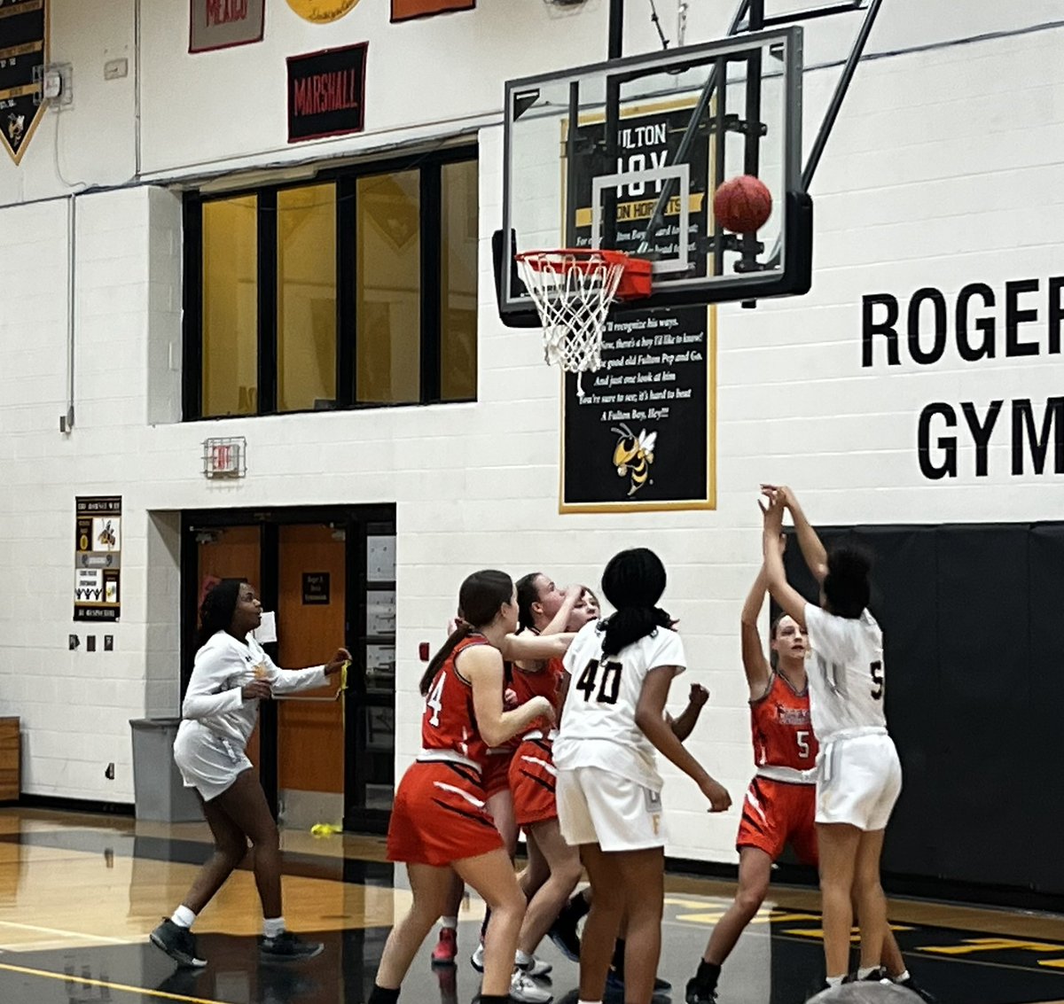 RaebelAngie's tweet photo. The JV girls lost a close one to Kirksville tonight! Great job Hornets! #fultonproud @FPSActivities https://t.co/k9qOpYwX8B