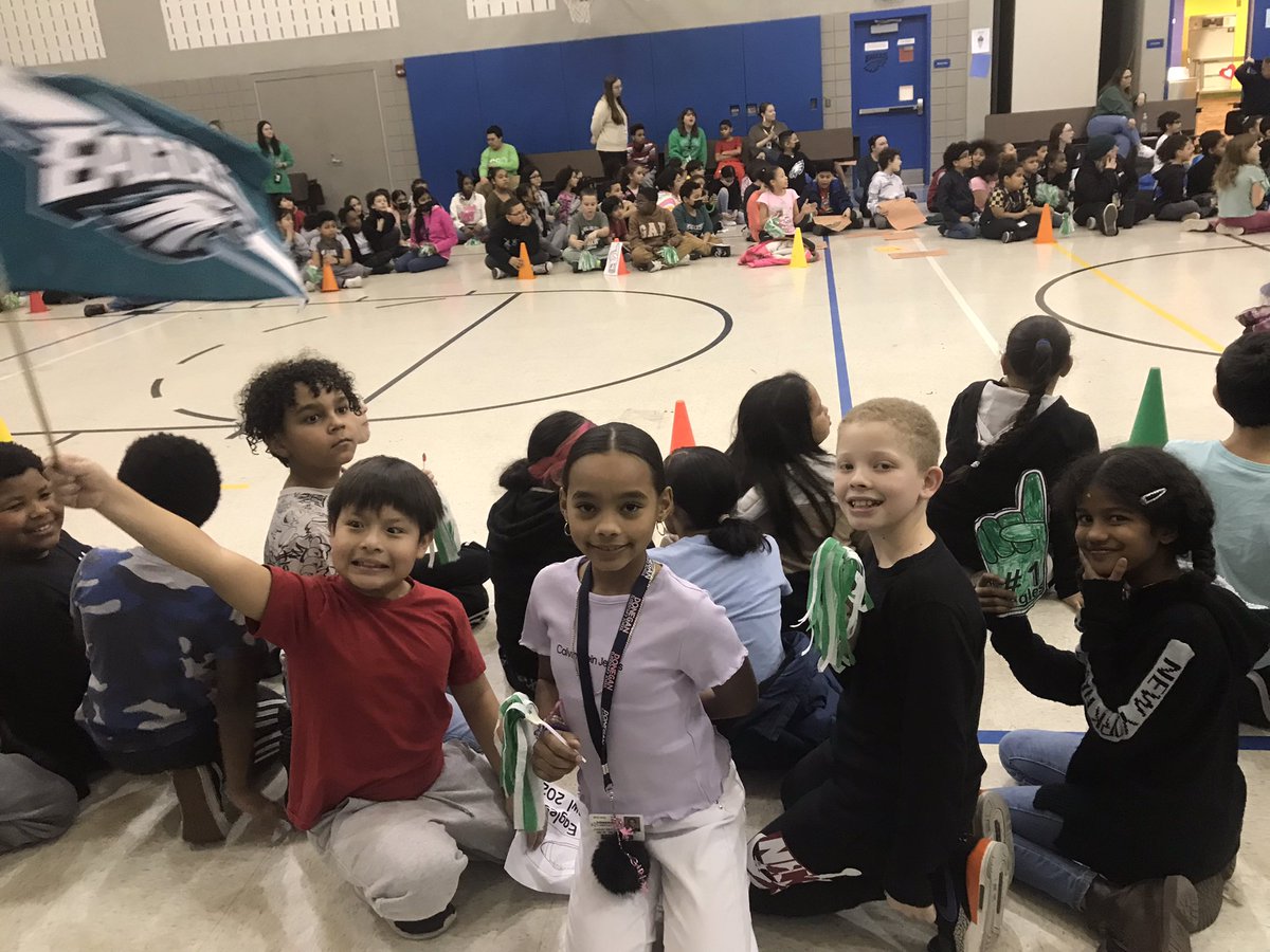 Mrs. Liz Kuser tweet media