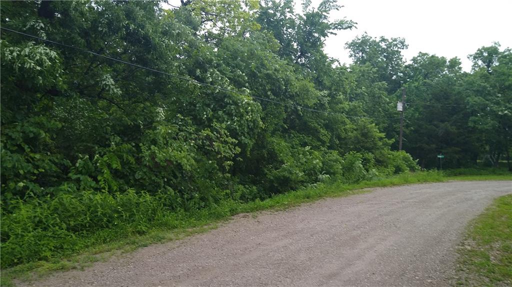 RichMelton_71's tweet image. Just Listed in #Mapleton #KS. 6 Hickory Road! Please retweet!  tour.crownrealty.com/home/5FFMBG