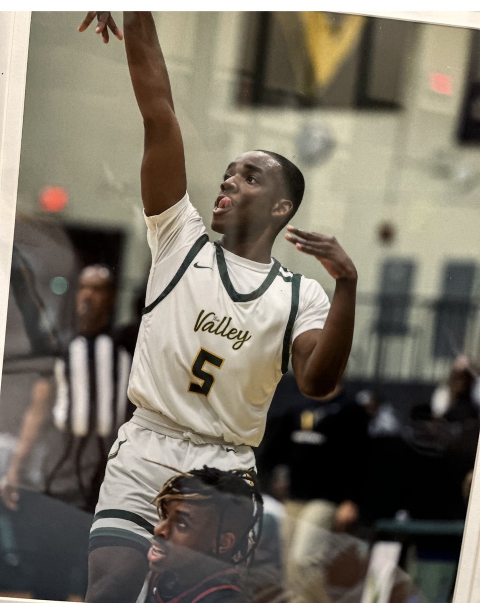 Missed quite a few games this year but so grateful that my man LP allowed me to remain behind to see my son ⁦<a href="/_CJrich_/">CJ Rich</a>⁩ ‘s last home game..Looking forward to joining ⁦<a href="/GamecockMBB/">South Carolina Men's Basketball</a>⁩ team tmrw morning in Miss💜💪🏾🐔