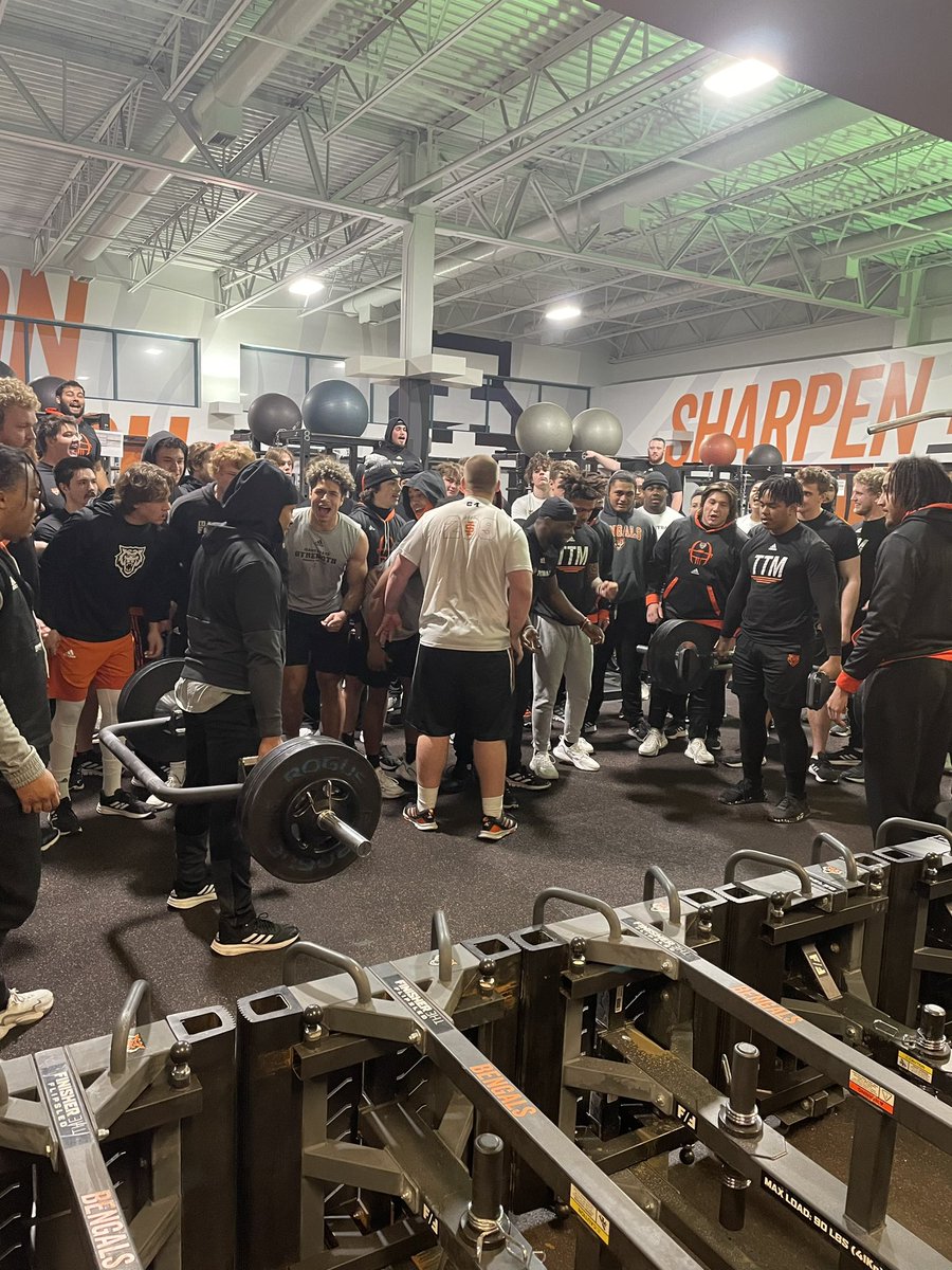 Enjoyed the opportunity to lead @idahostatefb up Red Hill to the pillars overlooking Pocatello this morning &amp; kickstart our discussion on Legacy by James Kerr 🏔️

“Our values decide our character. Our character decides our value.”

<a href="/ironambush/">Bengals Sports Performance</a> #sharpentheclaws 🐅⚔️