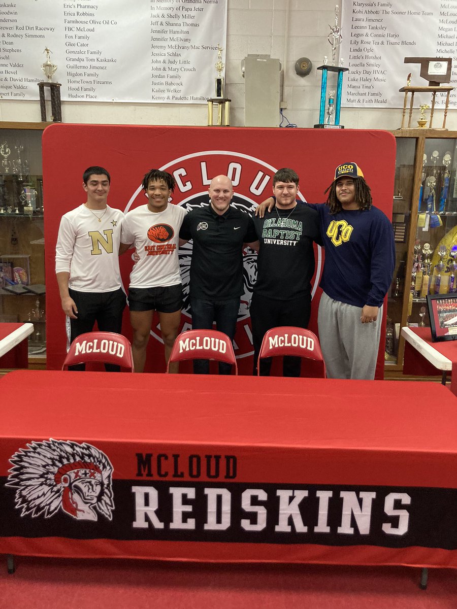 First 4 guys to sign to play at the next level as a HC. Proud is an understatement. #CHOP <a href="/tryce_lewis/">Tryce Lewis</a> <a href="/BradenOsborne77/">Braden Osborne</a> <a href="/Zakkk_9/">Zak</a> <a href="/ClintCampbellMH/">Clint Campbell</a>
