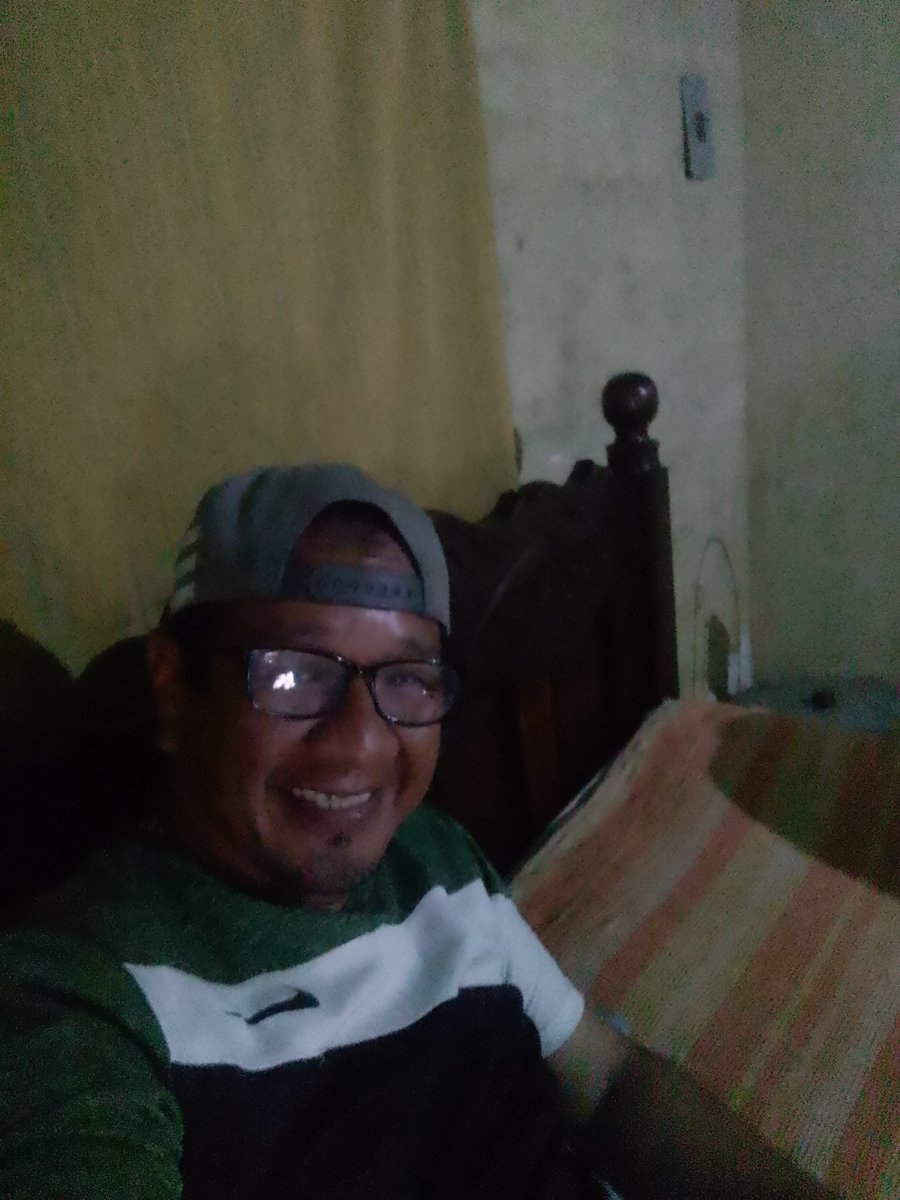 Saludo desde ciudad bolivar viendo la final de la serie de caribe por Televen con la familia guaipo luna#BEISBOLXTELEVEN