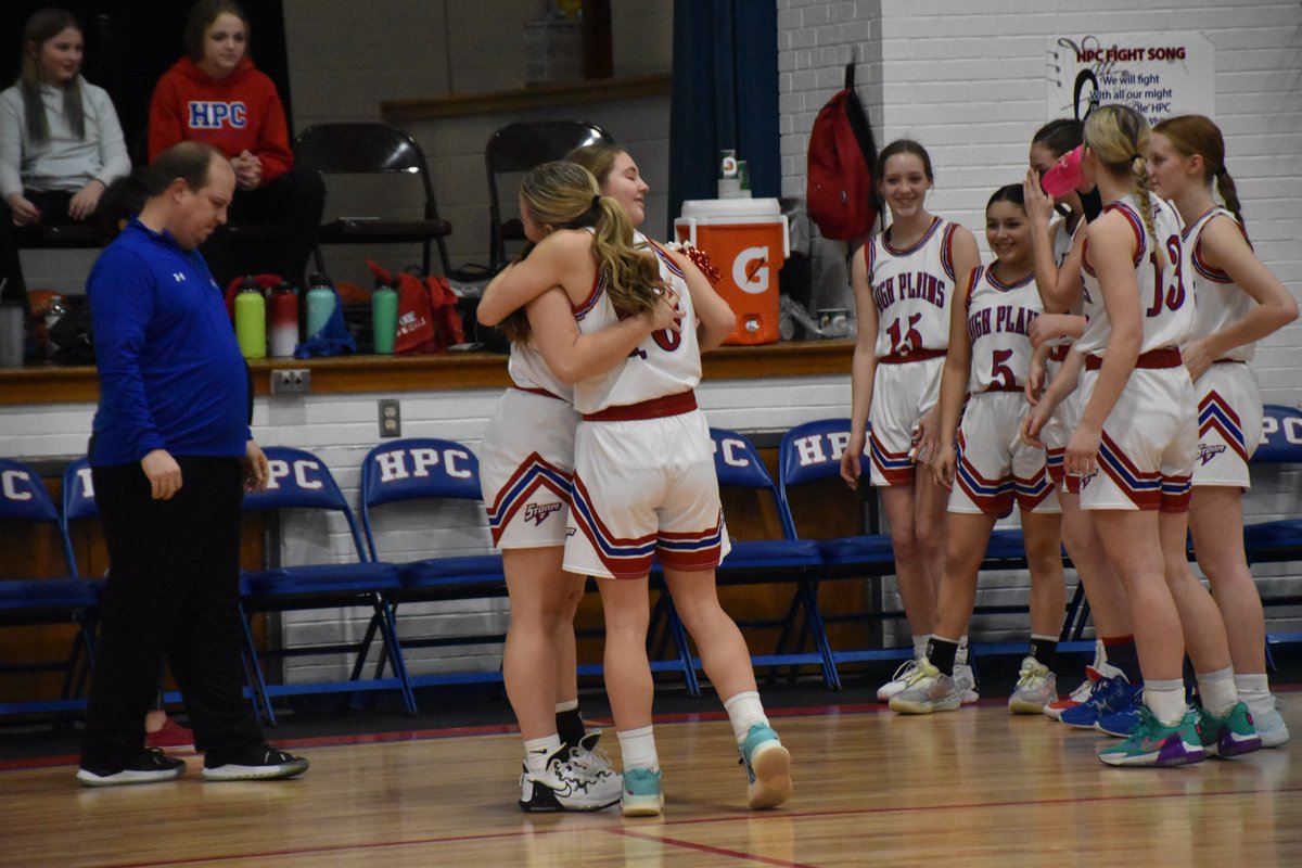 SparrowBeth73's tweet photo. Great job @HPCSTORM seniors on the last home game. Senior night for these girls: Hailey &amp; Emily. https://t.co/ZYEQ5ScwFj