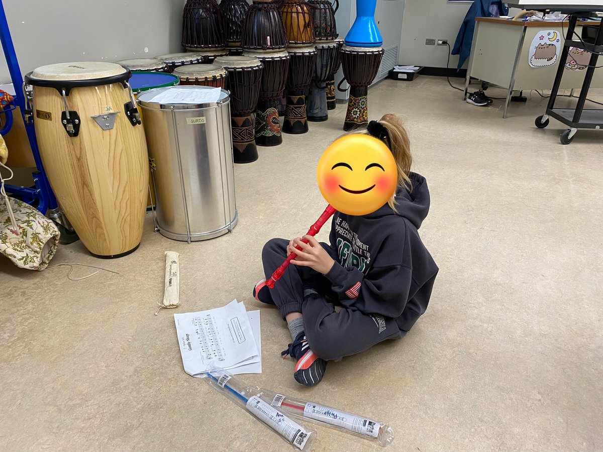 BPSHawksMusic's tweet photo. Getting ready for the recorder belt test 😃🎼 #BPSHawks #BPSHawks5 https://t.co/fFztqFRD8s