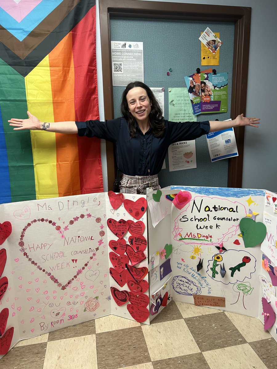 smoylai's tweet photo. Shoutout to our very own Mrs. Dingle “Happy National Counseling Week “ we just ❤️ya to pieces .
#budlongbeautiful https://t.co/bsJtdMMUHu