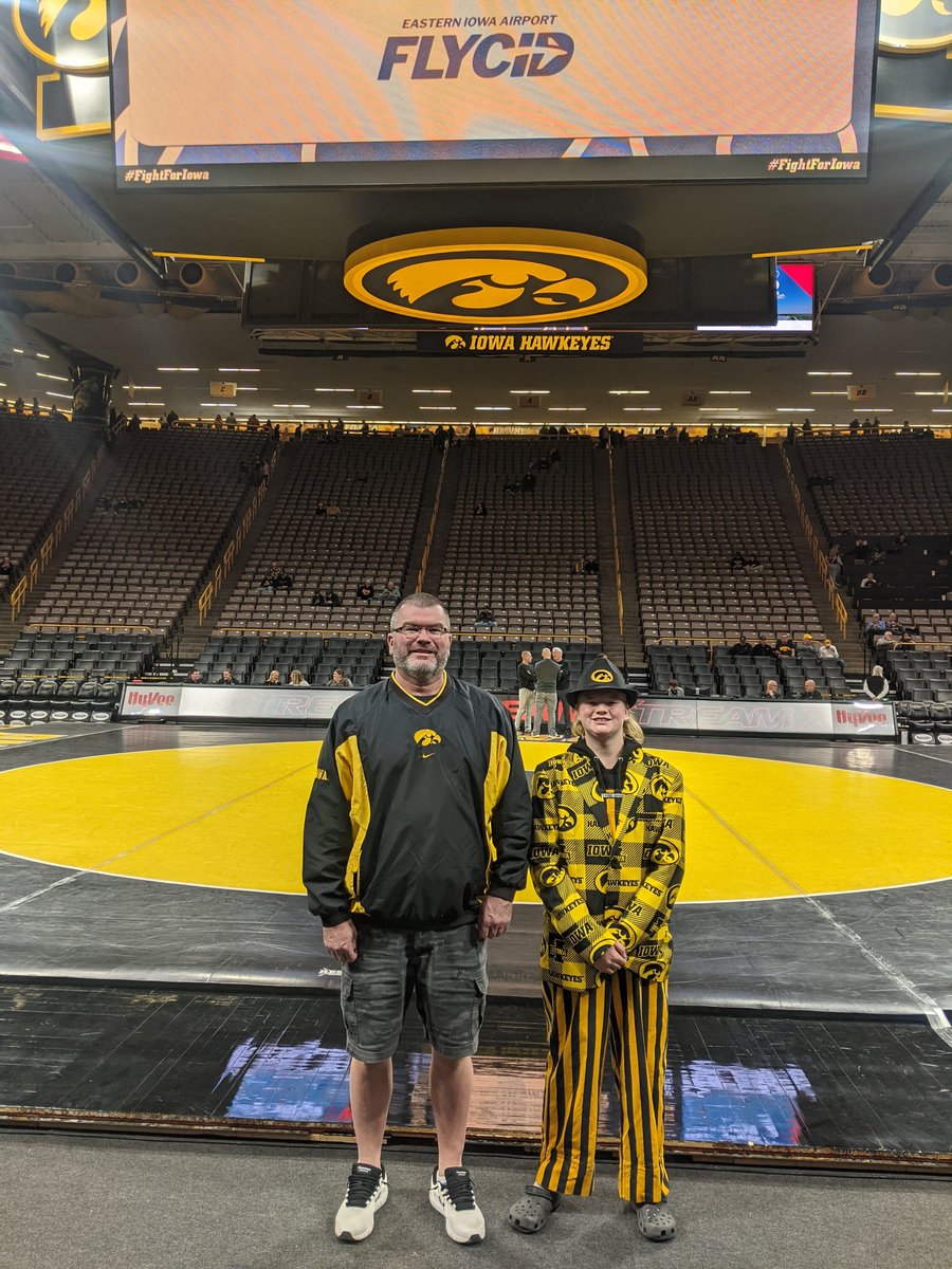 NolanBarth7's tweet photo. let the hawk feed on the wolverine.... LETS GO HAWKS!!#FightForIowa https://t.co/dTCfgc1lFo