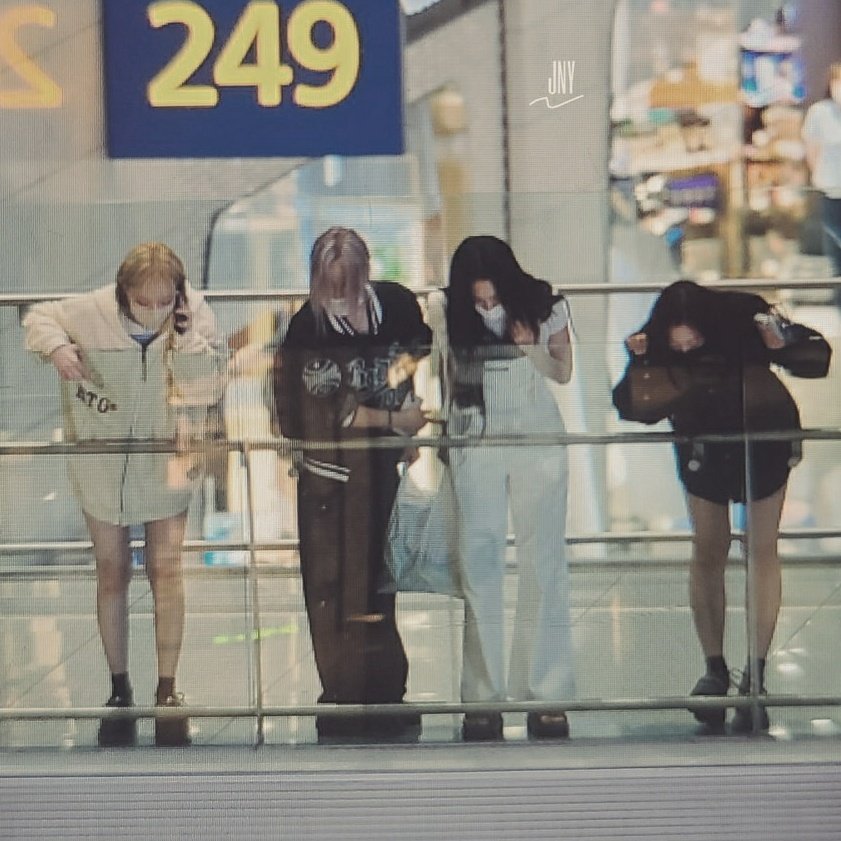 Bluuu💙 tweet media