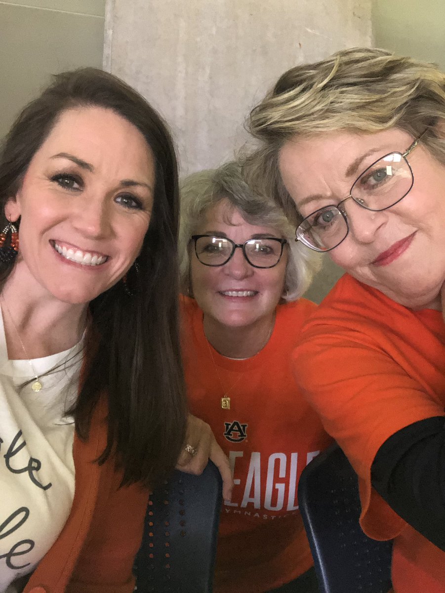MegsAdele's tweet photo. #wareagle. https://t.co/bE40iz7zEy