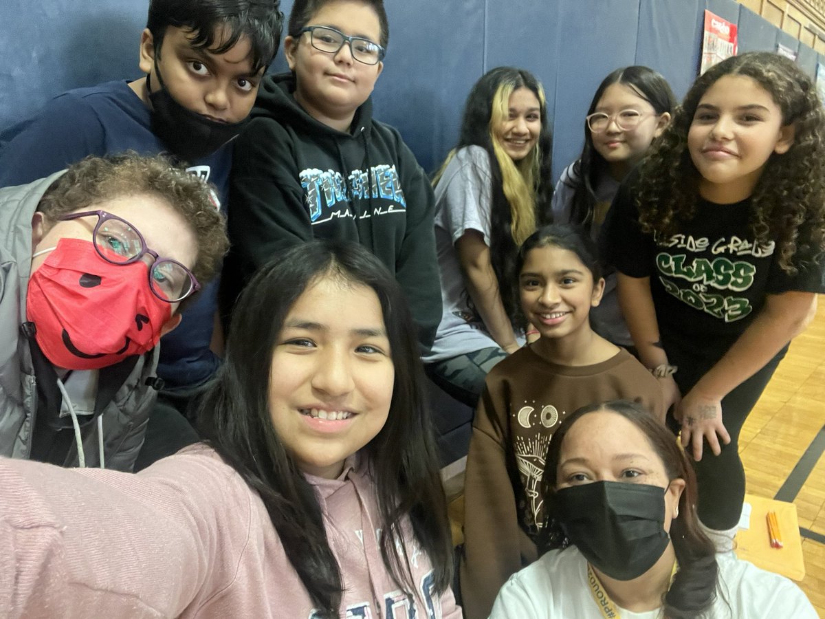 Check out my Husky Pack Family (aka H.P.F.) Loving Grade 6 advisory. Every husky has a pack. So grateful for my crew! We are Family! Next Husky Pack meeting loading soon! <a href="/teamhillside/">HillsideGradeSchool</a> <a href="/NHPGCP/">Dr.JenniferMorrison-Raptis, NHPGCP Superintendent</a> #proud2bnhpgcp
