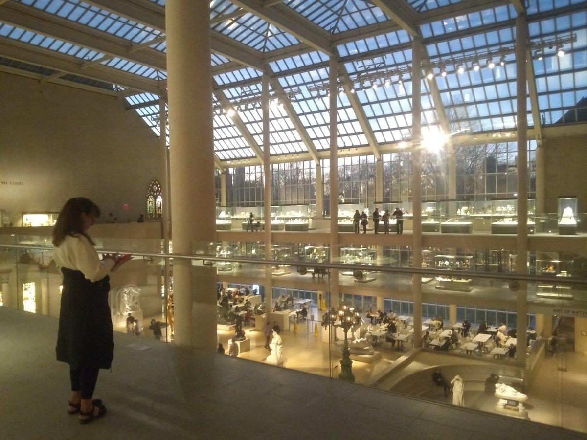 JoshuaX1993's tweet photo. Hadn't went to see the night sky at an museum in a few years, what an Friday evening at The Metropolitan @metMuseum of Art! #MetFridays #HappyFriday🎉🙌☺️ #TheMet❤️ https://t.co/04Hvh4aCU2