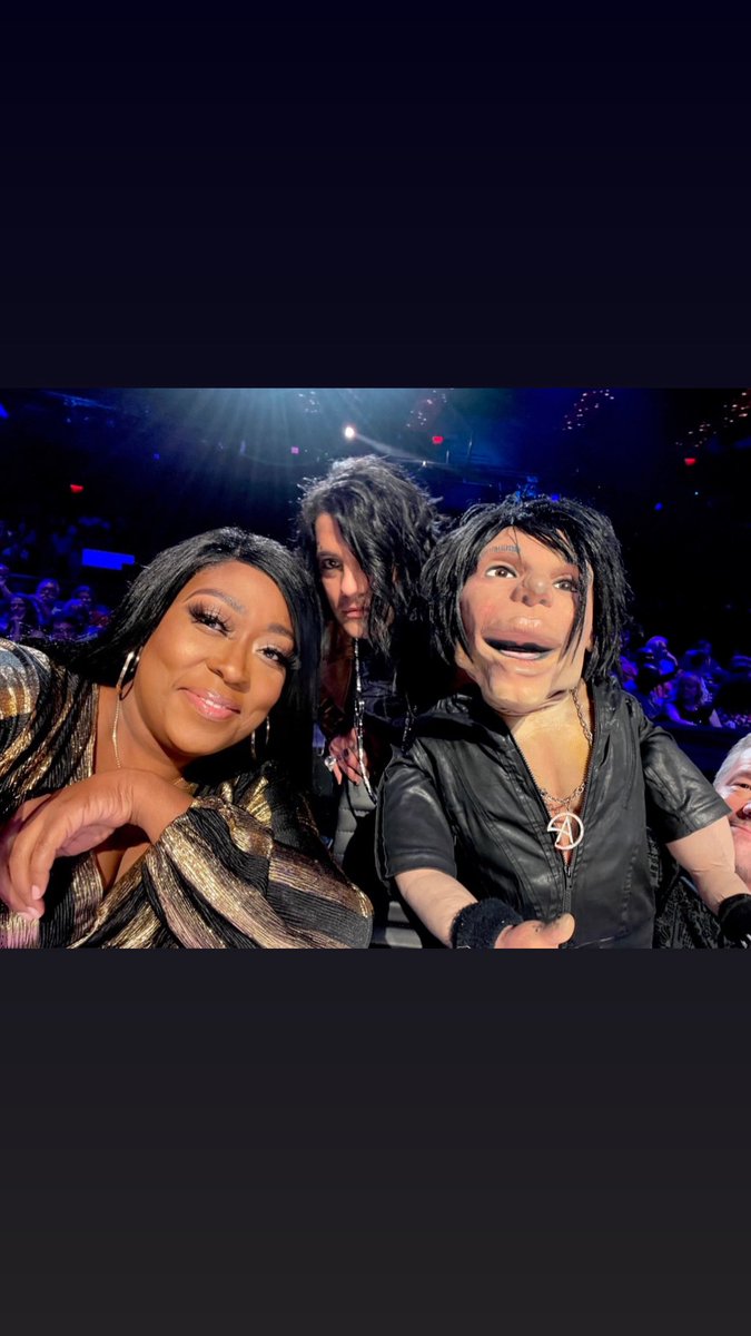 LoniLove's tweet photo. Tonight #MagicWithTheStars @TheCW 9pm https://t.co/KyugCie97c