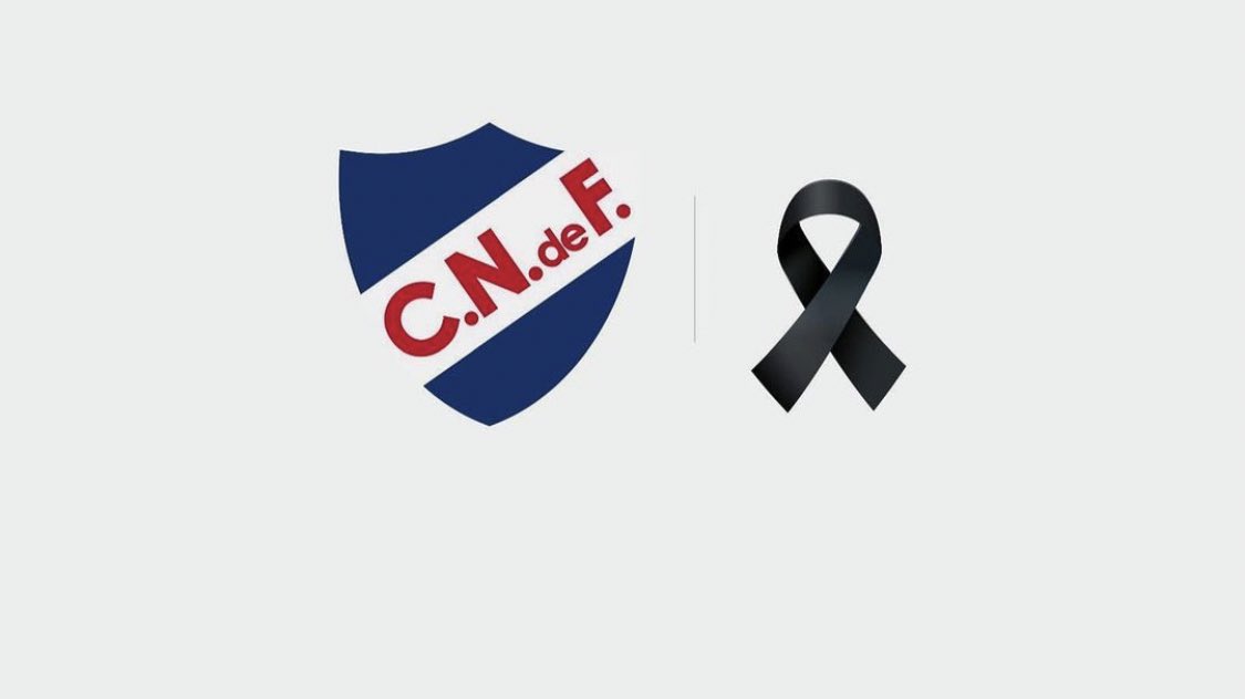 2en4dias's tweet photo. Lamentablemente falleció el señor de 37 años que se descompuso en la Atilio Garcia. Estaba acompañado por su hijo de 7 años. Muy triste. QEPD, saludos a sus amigos y familiares https://t.co/m8pHmUVZuz