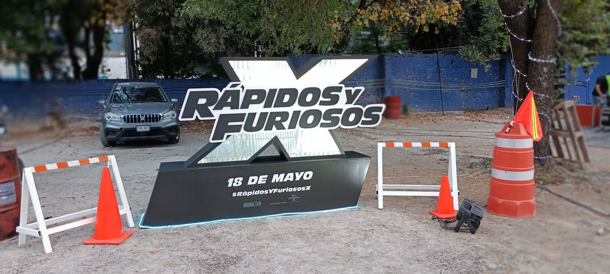 Moveeks's tweet photo. Listos para la funcion especial de #RyF5, celebrando el lanzamiento del trailer de #RyFX
#FF #RyFLaSaga @UniversalMX https://t.co/Z6ffMBJjj6