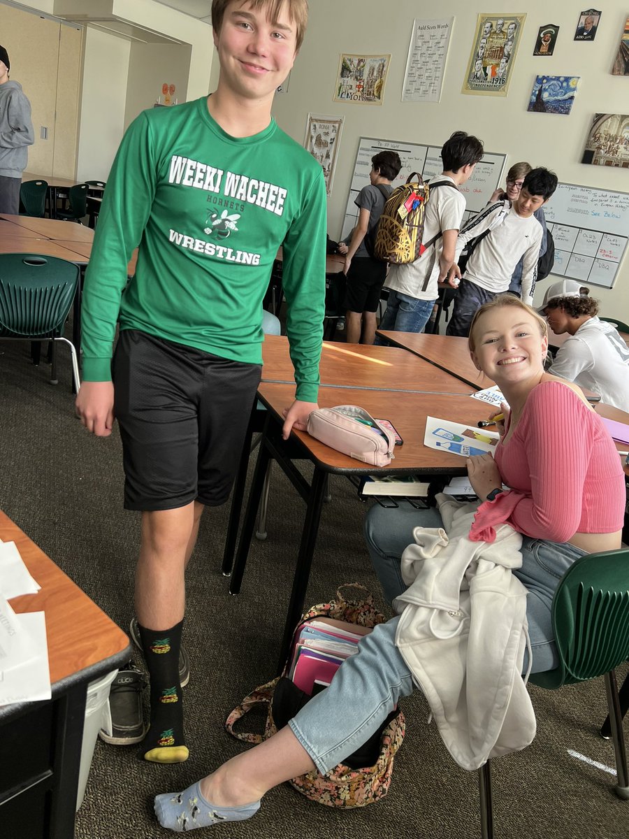 his_Tori_'s tweet image. Fun sock Friday!! Lots of student participation today, which I LOVE 😍 Now ready for a relaxing weekend 😎 #FunSockFriday #OneSWARM @wwhshornets @athanasontraci @HernandoSchools @Ed_LaRose @LauraBBurgess1