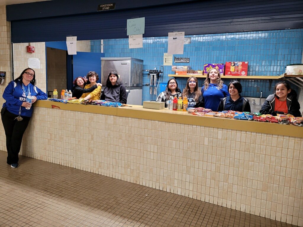 Hey hey! If you’re at the EPISD Dance competition, stop by the concessions to support the Bowie Band! 🐻🐻🐻🎼🎺🎷 @EPISDFIneArts