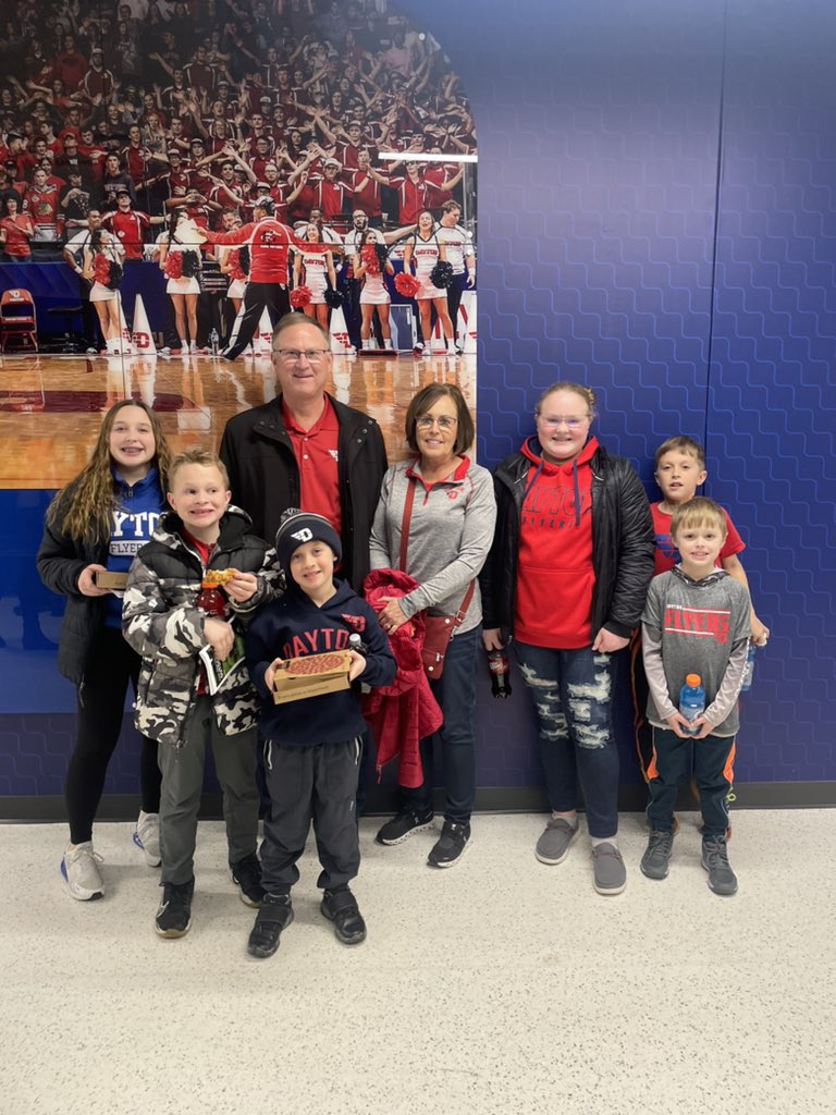 swimdiva1502's tweet photo. #Dayton6th https://t.co/es7PAOAigy
