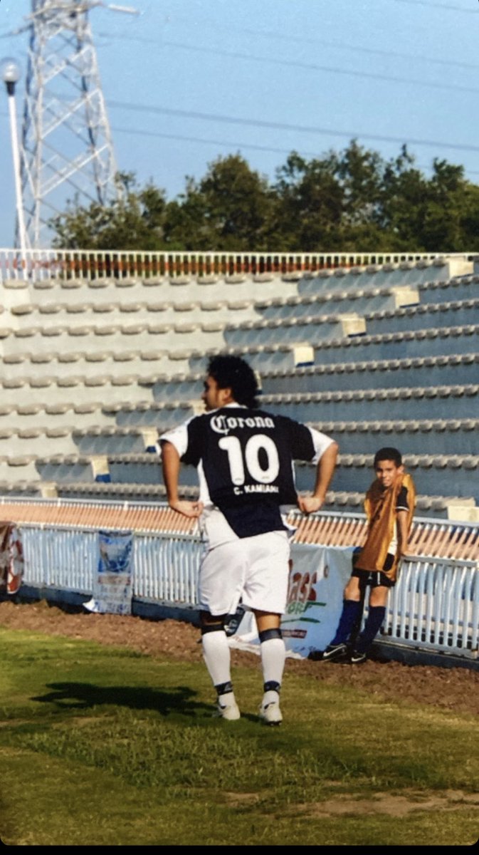 Así vino y 16 años luego está a 4 goles de los 300 en Guatemala, sumando liga mayor y primera división.  #MiKamiami10