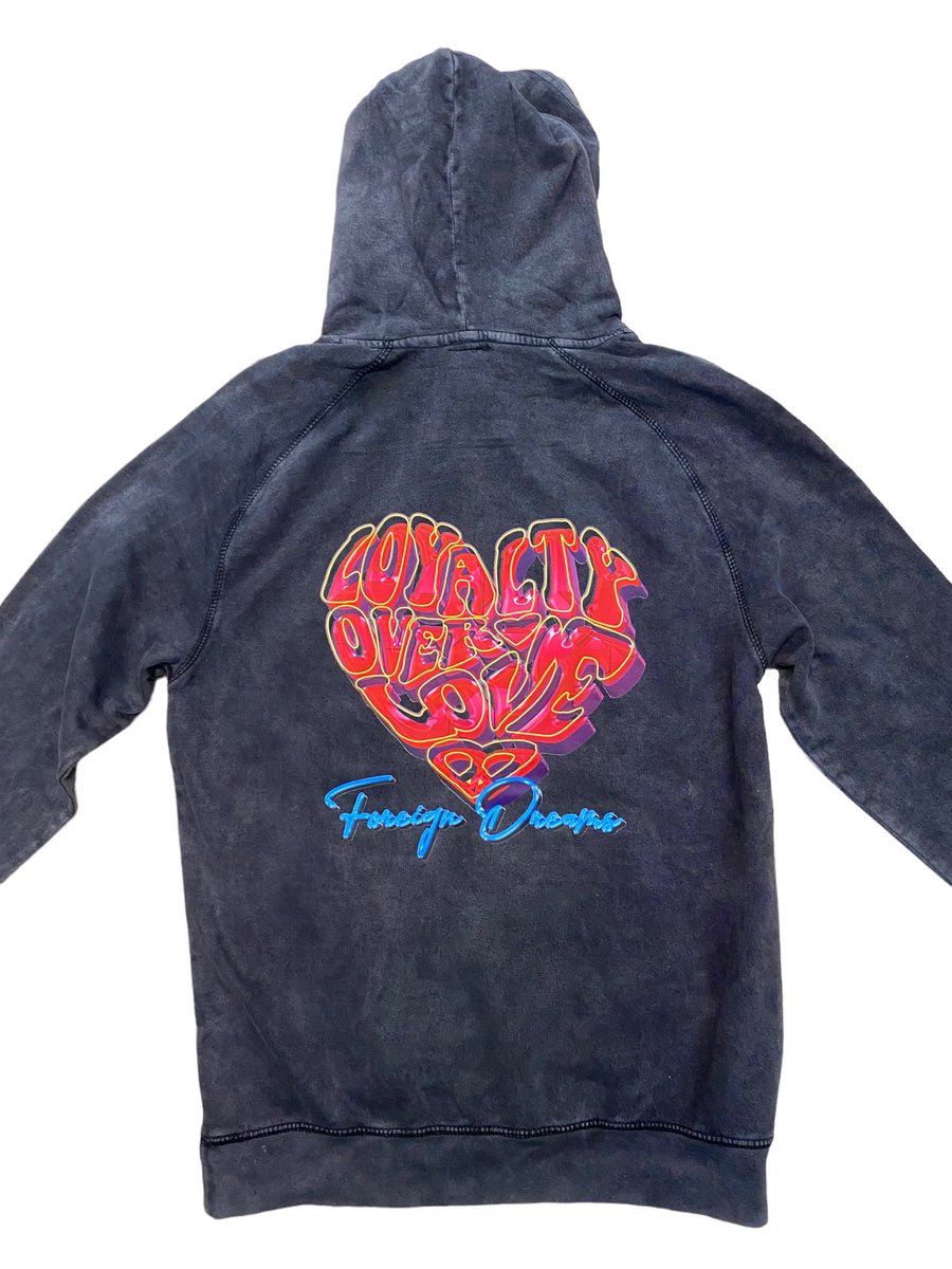 ChiefAlianza's tweet photo. New @ForeignDreamsCo valentine Drop “Loyalty over Love” ❤️ https://t.co/5ozZUOZJx1
